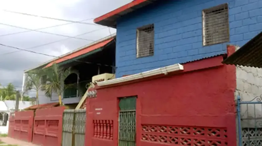 Property with 4 houses in Tela