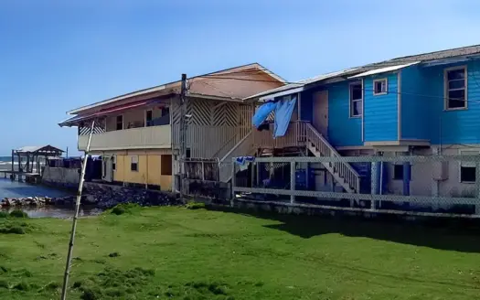 2 houses, 7 apartments beachfront property