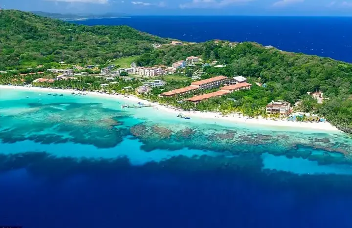 Roatan Island Awaits You