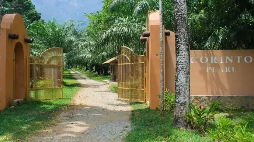 Corinto Pearl Eco Development entrancy