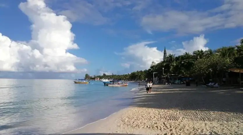 West Bay beach near Condo 1 in West Bay Mall, Roatan