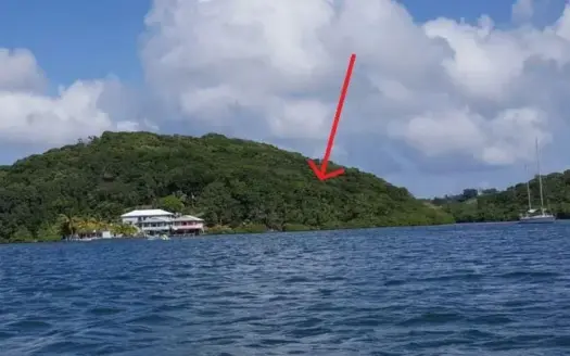 Jonesville, Waterfront Lot #4, Boat Access Roatan,