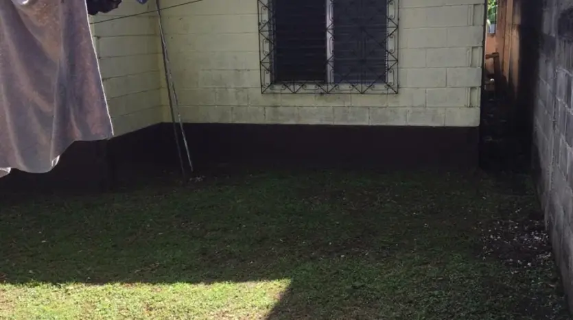 Patio and lawn of the house in Colonia Bella Vista, Puerto Cortes