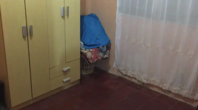 Bedroom with wardrobe in the house in Colonia Bella Vista, Puerto Cortes