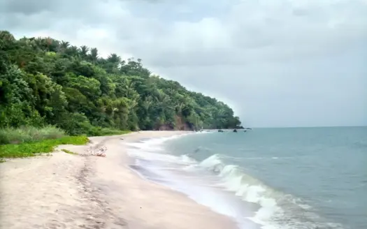 Hermoso terreno frente al mar Caribe en Santa Fe, Colón