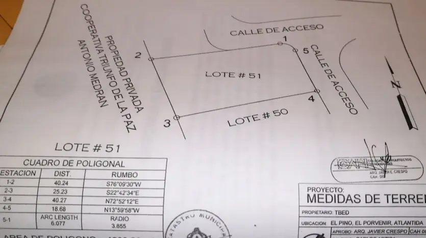 Plano topográfico del lote 51 en Corinto Pearl Development, La Ceiba