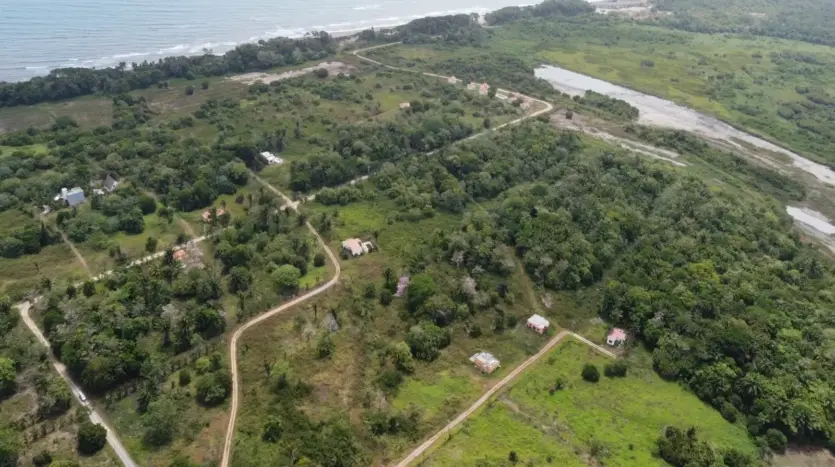 Lote de 1,000 m² (#168) en Trujillo Beach Eco Development
