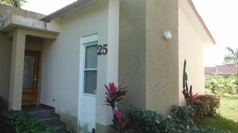 Entrada de la Villa 25 en Trujillo Beach Eco-Development