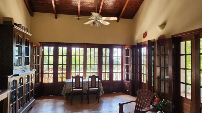 Villa Mangos: 3 hab., 3 baños, 2,500 sq ft, 0.75 acres en Trujillo