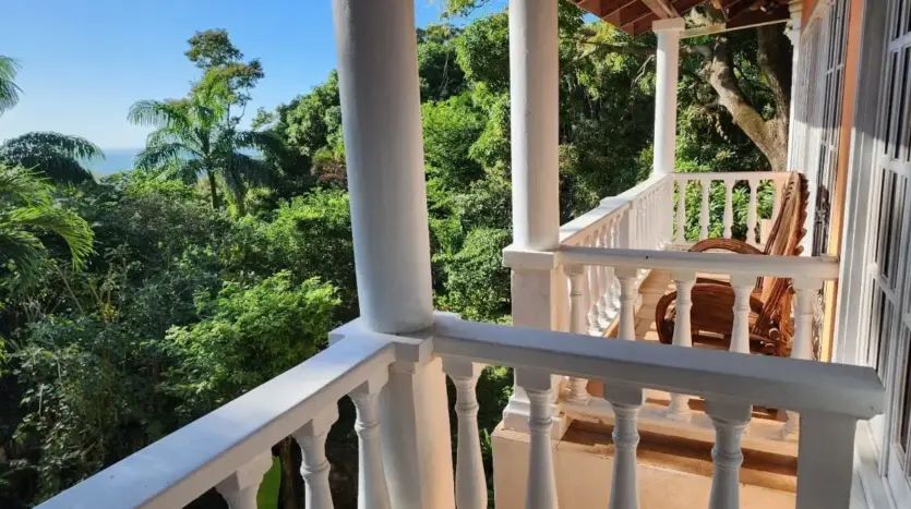Villa Mangos: 3 hab., 3 baños, 2,500 sq ft, 0.75 acres en Trujillo