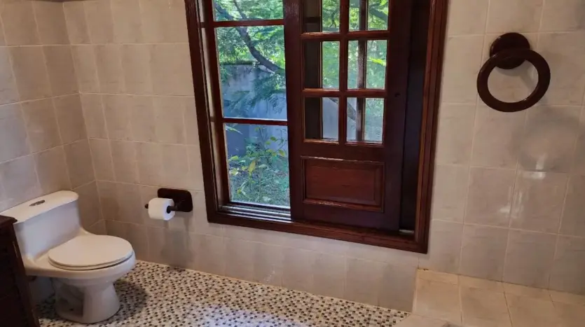 Villa Mangos: 3 hab., 3 baños, 2,500 sq ft, 0.75 acres en Trujillo