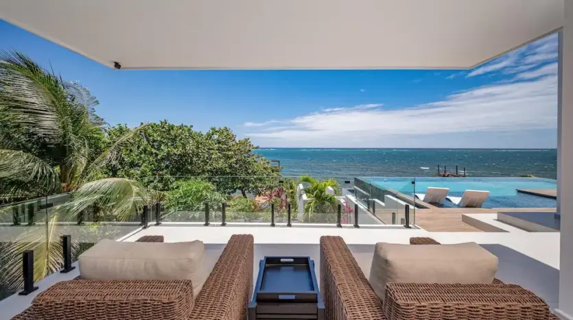 Lounge balcony with ocean view