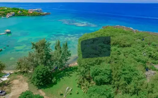 0.24 Acre Oceanfront Lot with No HOA in Mangrove Bight, near West End, Roatan